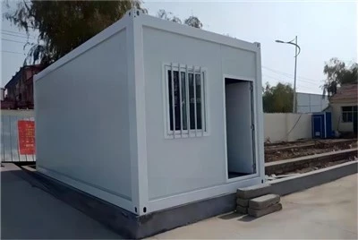 Casa de contenidors desmuntable prefabricada